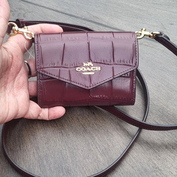 MINI ENVELOPE WALLET WITH STRAP (COACH CU175) GOLD/MERLOT - Picture 4 of 11